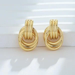 Boucles d'oreilles à tige torsadées dorées