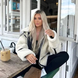 Veste Effet Peau Lainée | Fausse Fourrure & Contrastée | Coupe Moderne