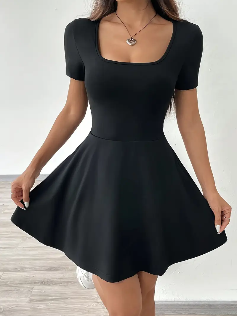 Zelma - Robe élégante à manches courtes pour femmes – Image 4