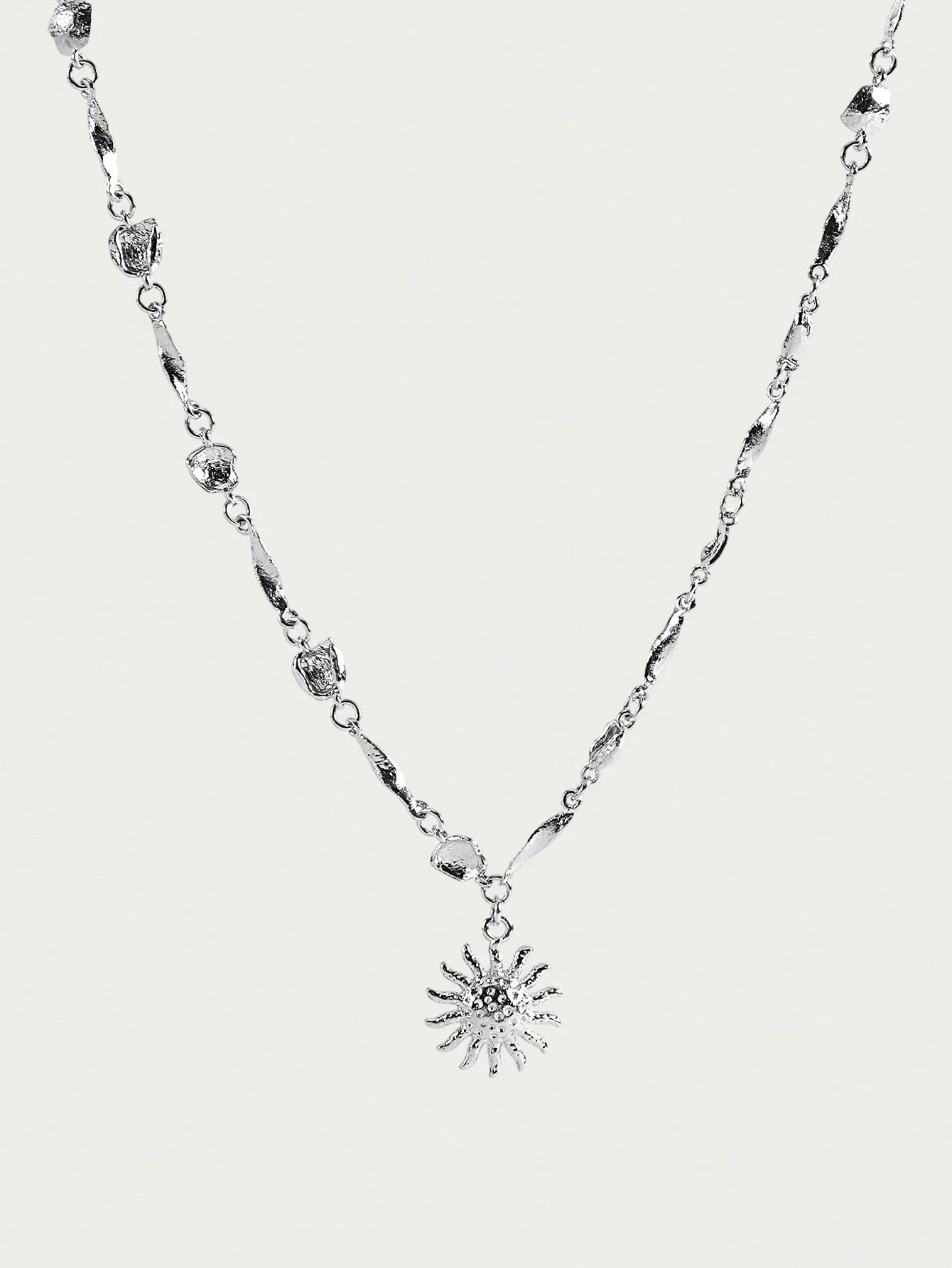 Gilded Sunflower Geometry Necklace – Image 2