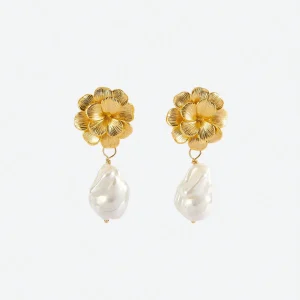 Pearl Halo Fairycore Earrings Gold Plated With Vintage Opulence