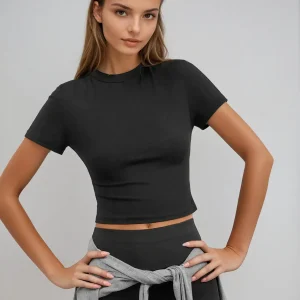 T-shirt ajusté au style intemporel