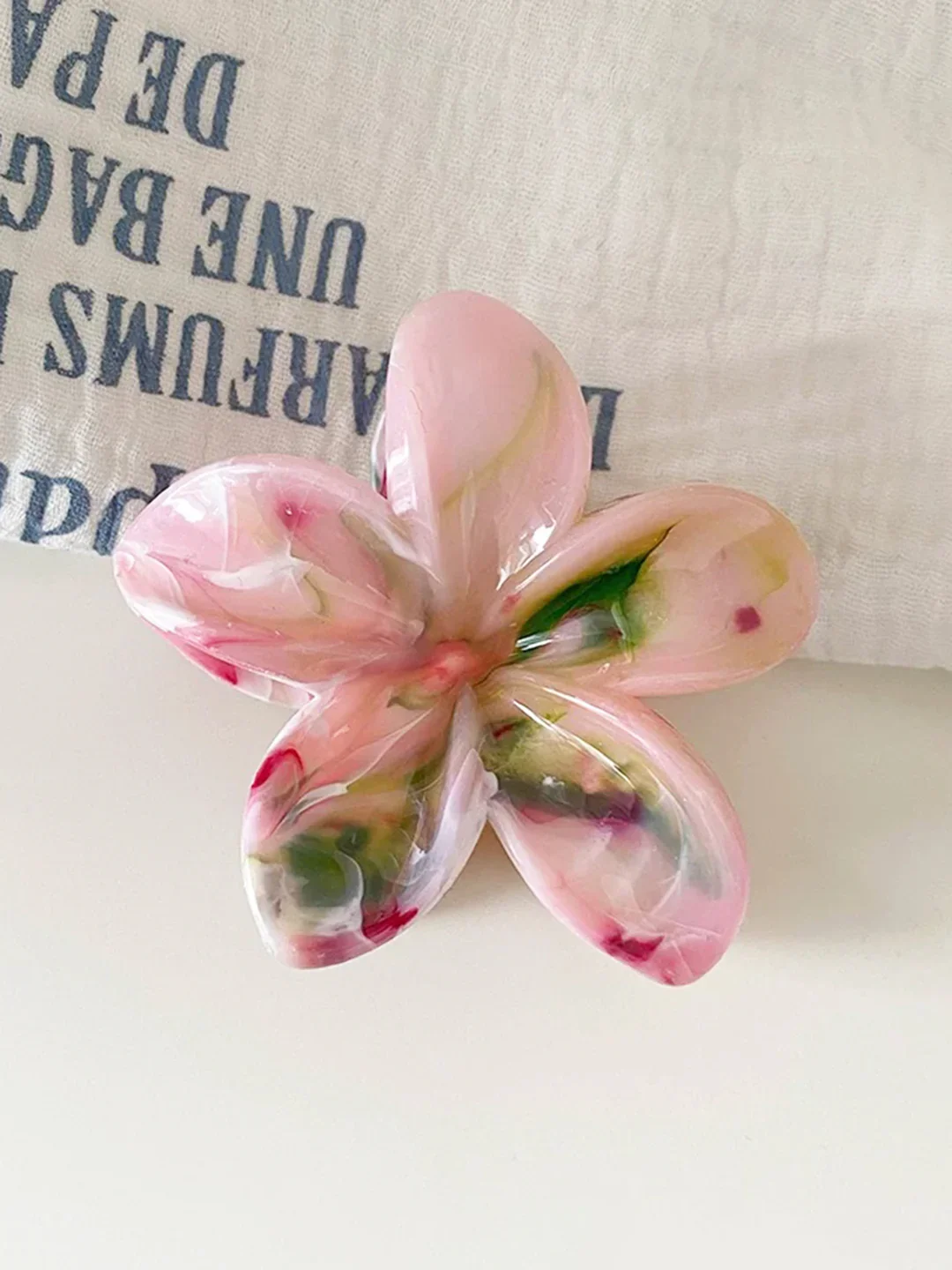 Pince à cheveux en forme de fleur – Image 2