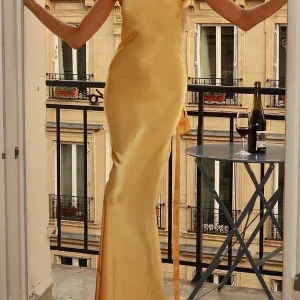 Freida - Robe longue bodycon