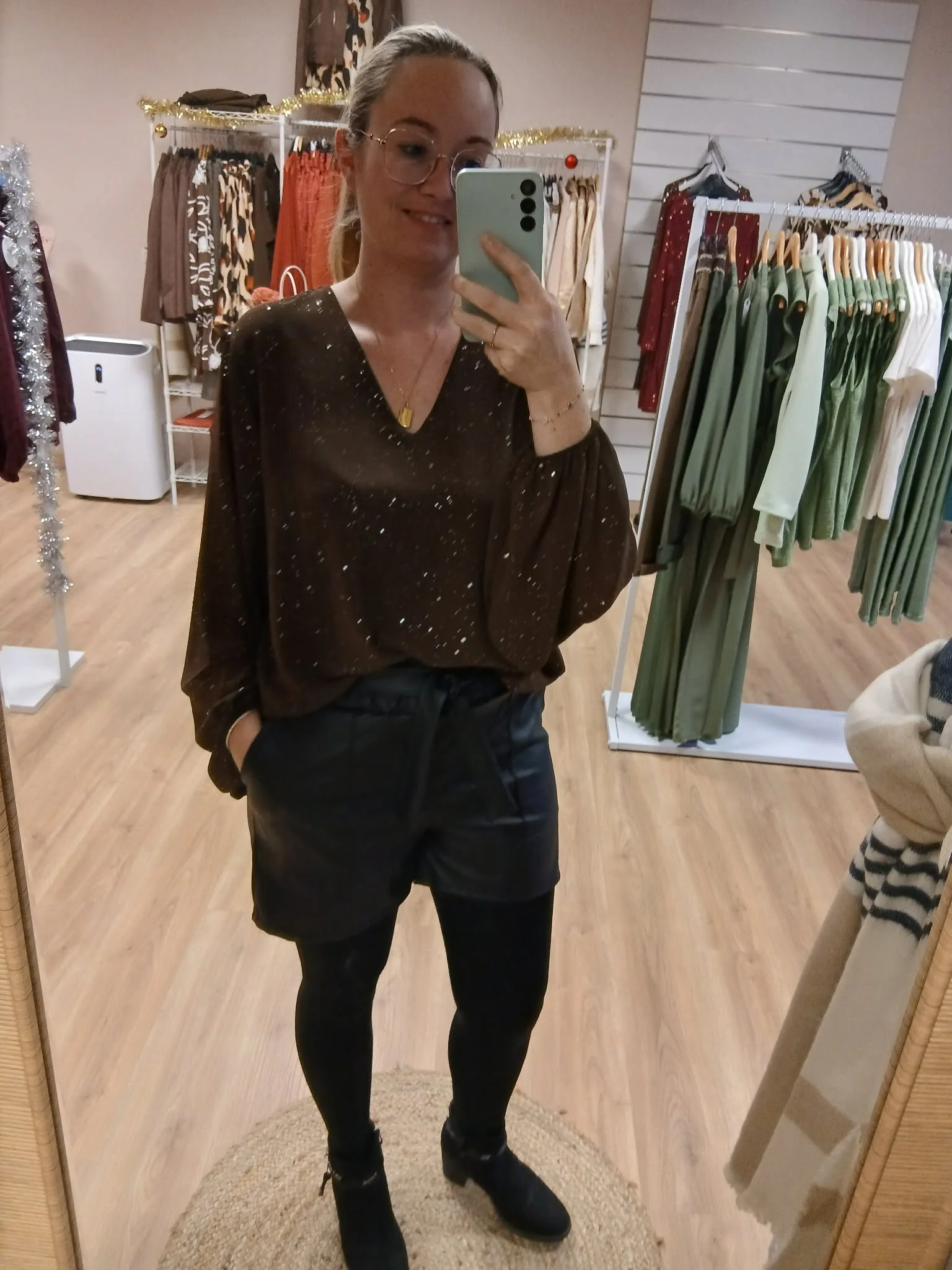 Short Adam – Image 4