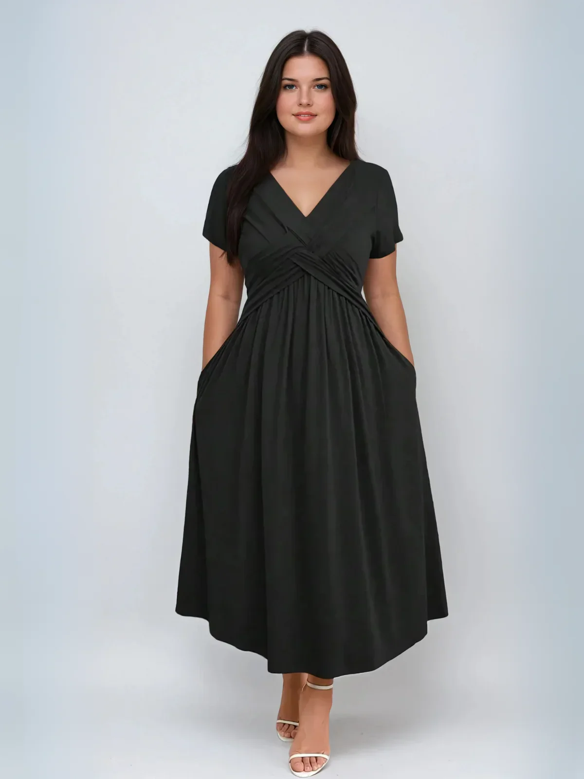 Robe d'été grande taille à col en V avec poches et taille cintrée