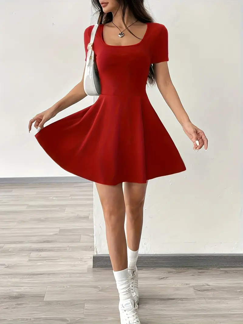 Zelma - Robe élégante à manches courtes pour femmes