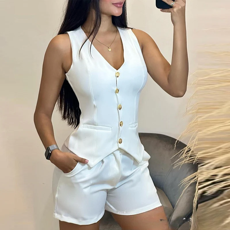 White Sleeveless Slim Fit Vest Shorts Suit