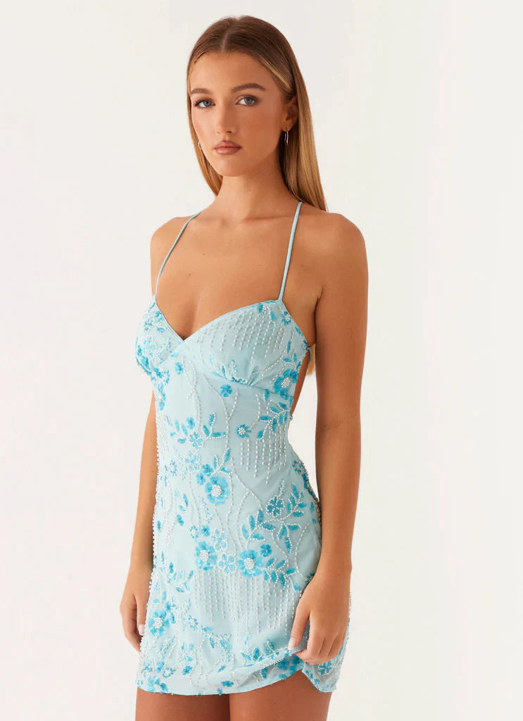 Women's Sequined Embroidered Backless Sling Dress – Image 5