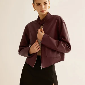 Veste Courte en Cuir Synthétique | Élégance Minimaliste | Style Moderne