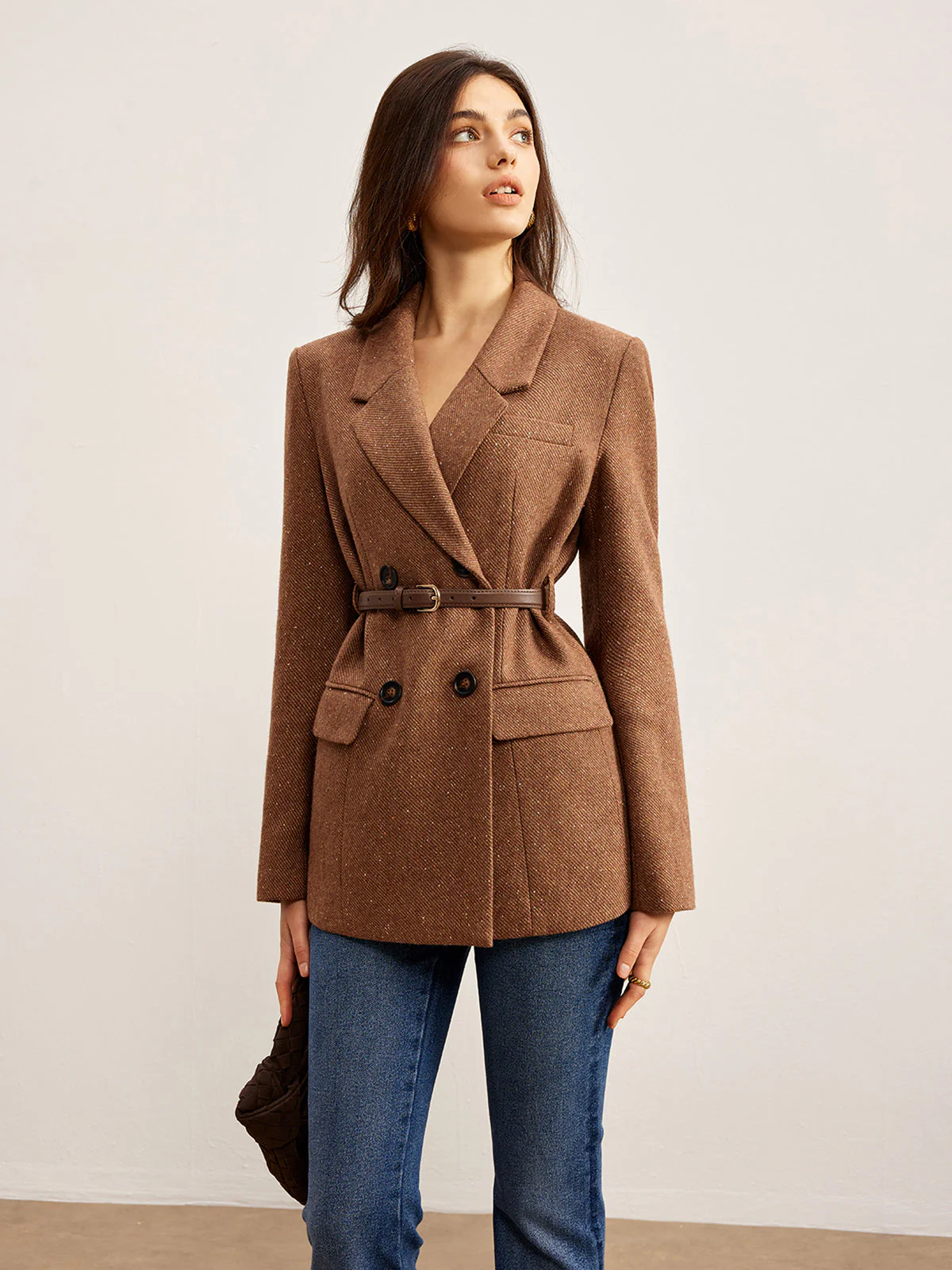 Blazer Ceinturé Marron | Double Boutonnage | Élégance Structurée – Image 3