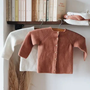 Brassière bébé laine EDGAR terracotta - tricotée en France