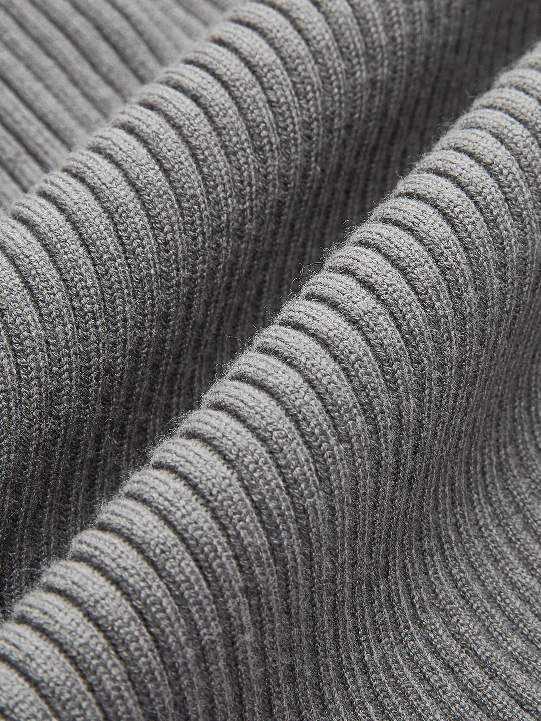 Cardigan slim à revers côtelés de style Oldmoney – Image 9