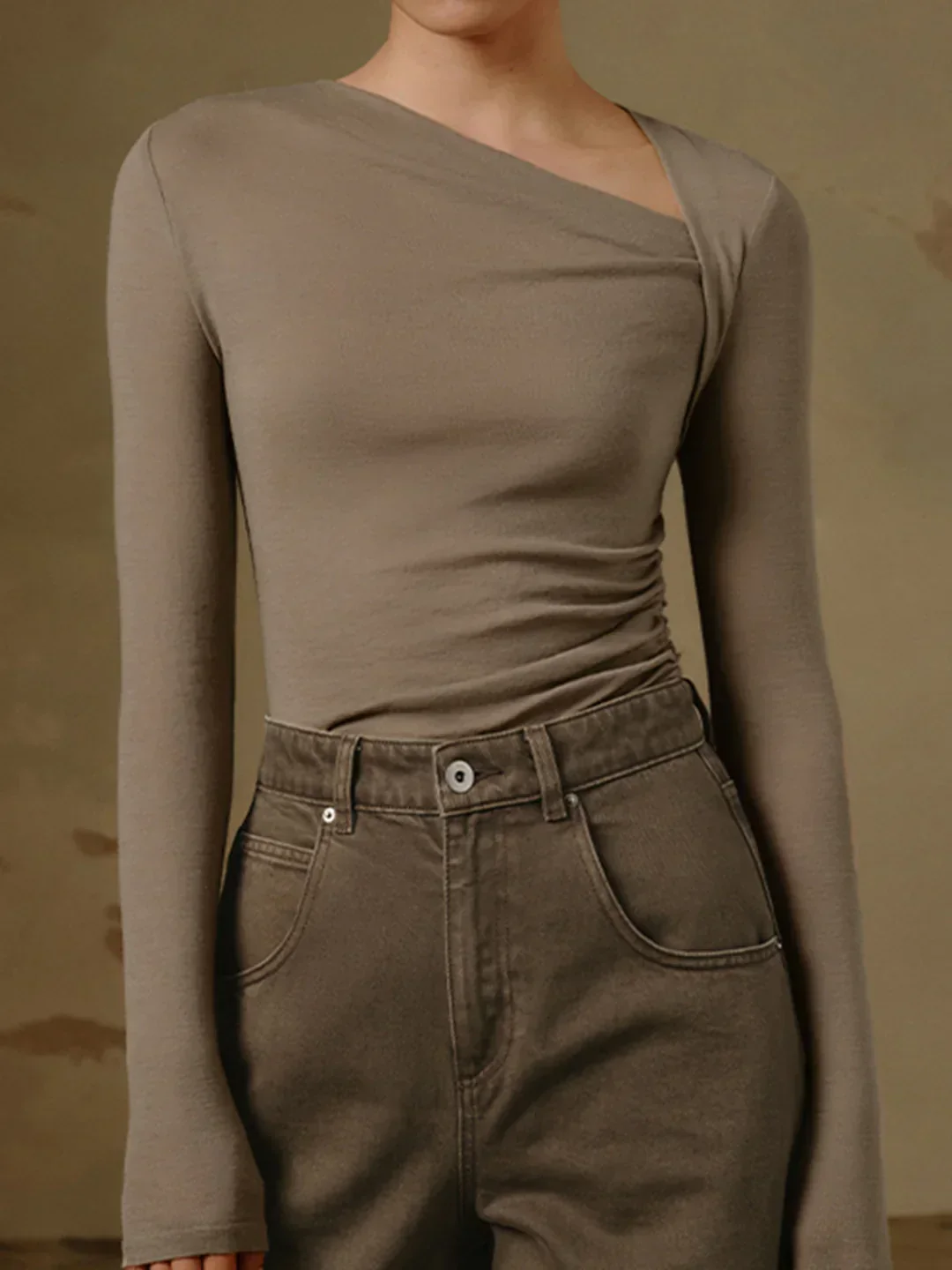 Chemise asymétrique à manches longues en tricot côtelé – Image 5