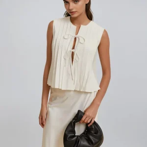Chemisier plissé sans manches noué