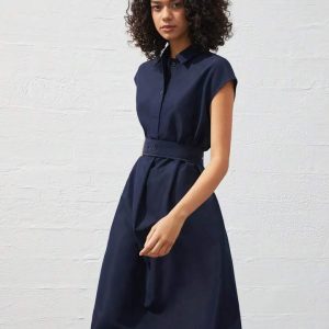 Robe midi bleu marine raffinée et chic