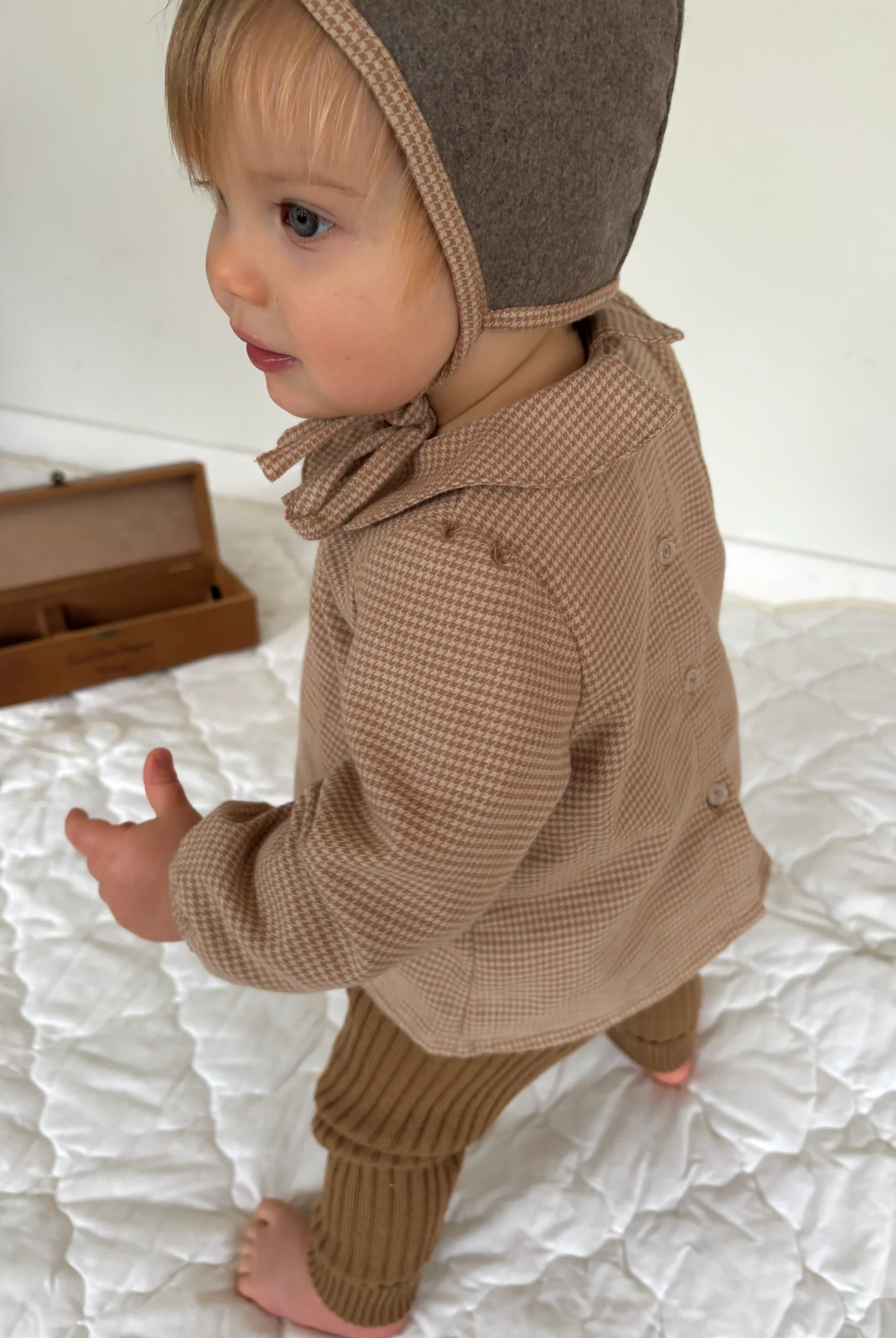 Blouse bébé pied de poule - Caramel – Image 2