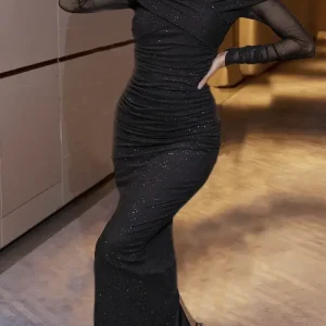 Robe tube en maille à manches longues