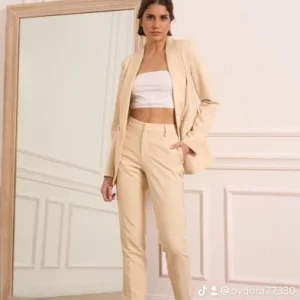 ENSEMBLE VESTE ET PANTALON CHIC