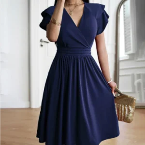 Tara - Élégante robe ample à manches courtes et volants