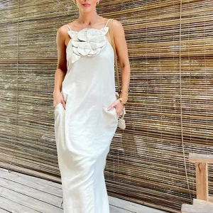 Anastasia - Robe longue sans manches à fleurs 3D