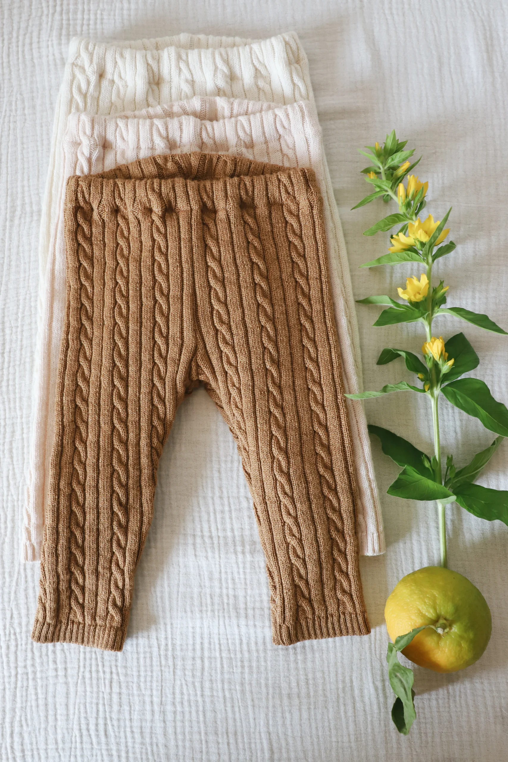Pantalon en maille torsadée - Caramel - tricoté en France – Image 2