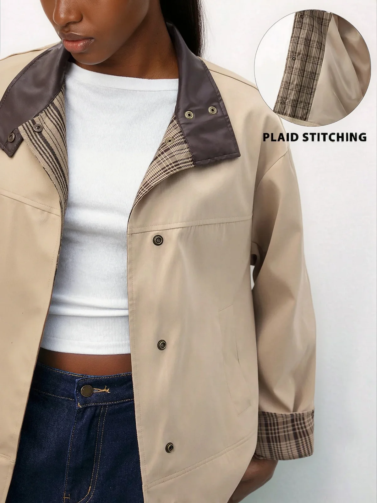 Blazer marron à carreaux, manches patchwork et col en cuir, idéal pour l'hiver et le quotidien. – Image 4