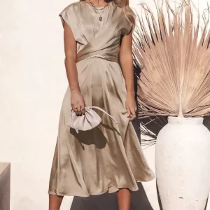 Theodora - Robe trapèze élégante en satin et soie